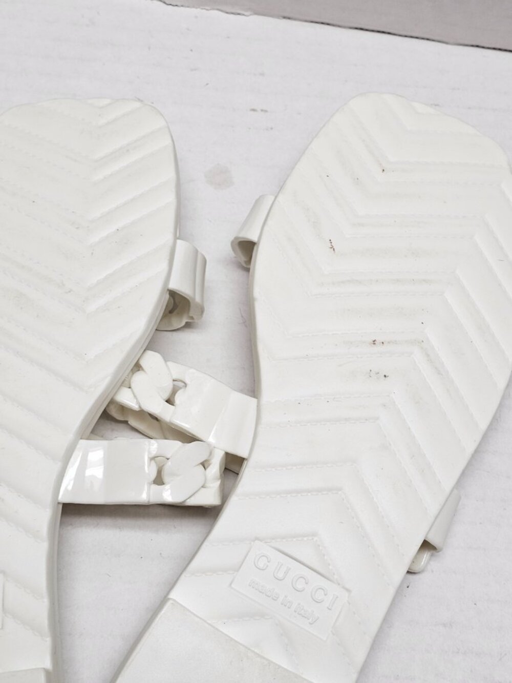 Gucci Slide Slip On White Sandals Buckle Chain Link design Made in Italy 39 - Picture 12 of 16